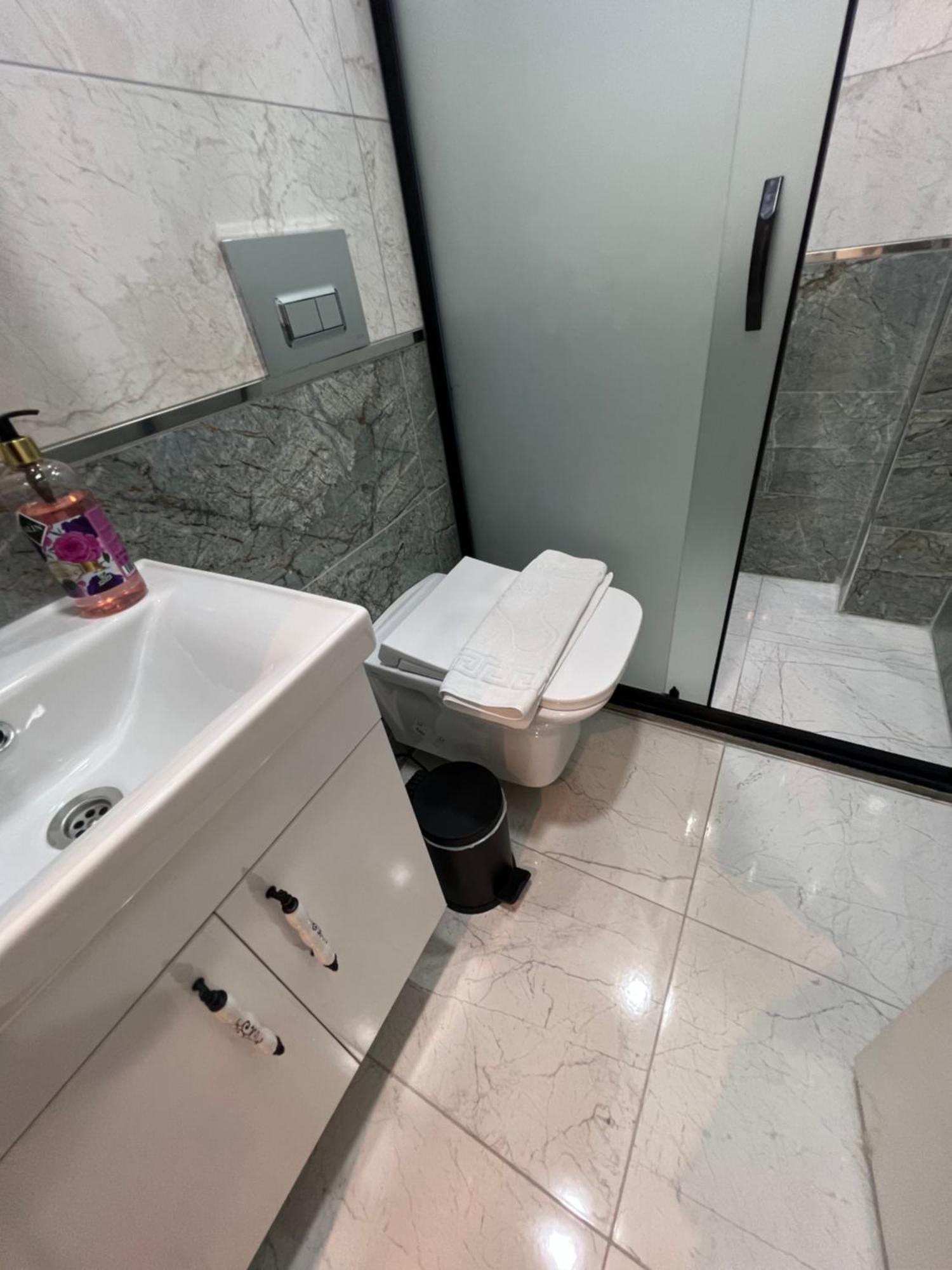 Feycem Suites Hotel Istanbul Exteriör bild