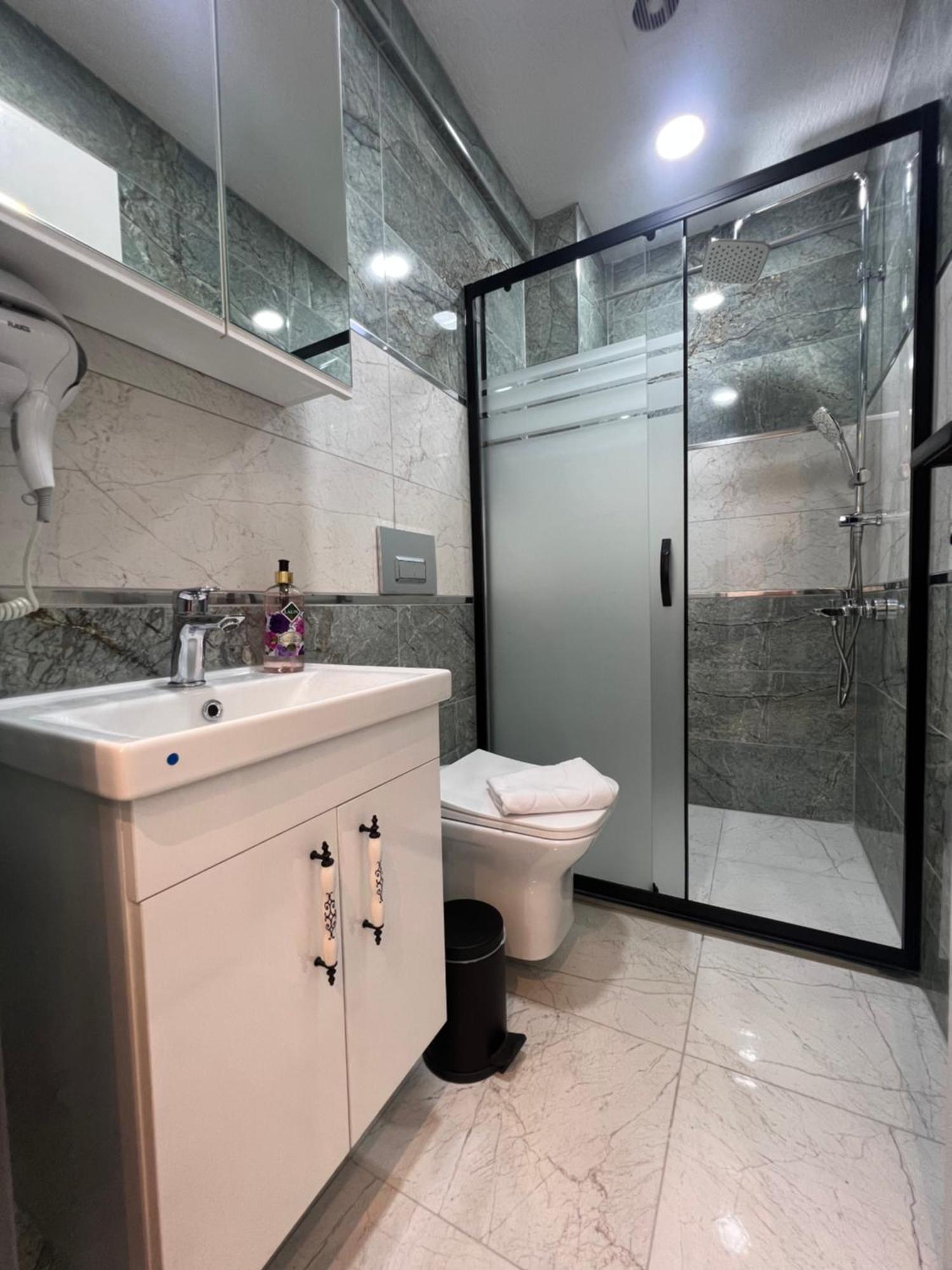 Feycem Suites Hotel Istanbul Exteriör bild